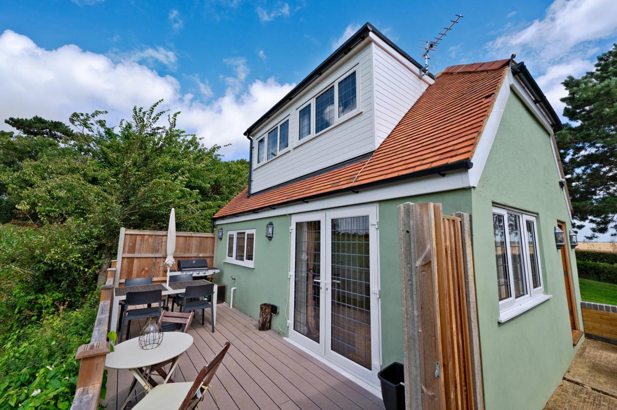 Owlet Lodge Chislet Екстериор снимка